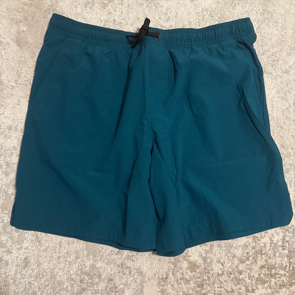 BRAND NEW ACTIVE SWEAT SHORTS
